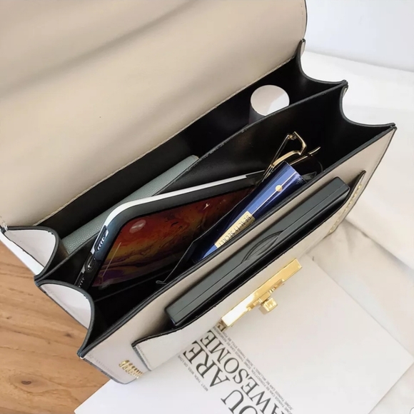 Designer Vintage Rivet Shoulder Bag - Picture 9 of 9